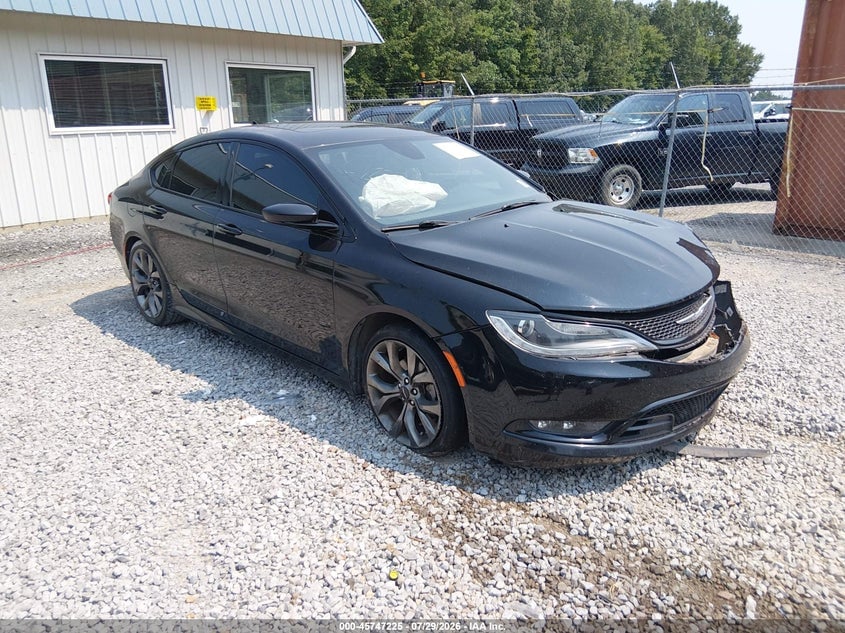 2015 CHRYSLER 200 S | 1C3CCCBB7FN555161 | UPCARS