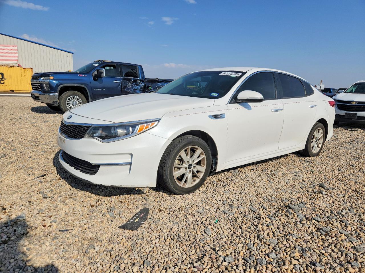 2018 KIA OPTIMA LX | 5XXGT4L33JG220462 | UPCARS