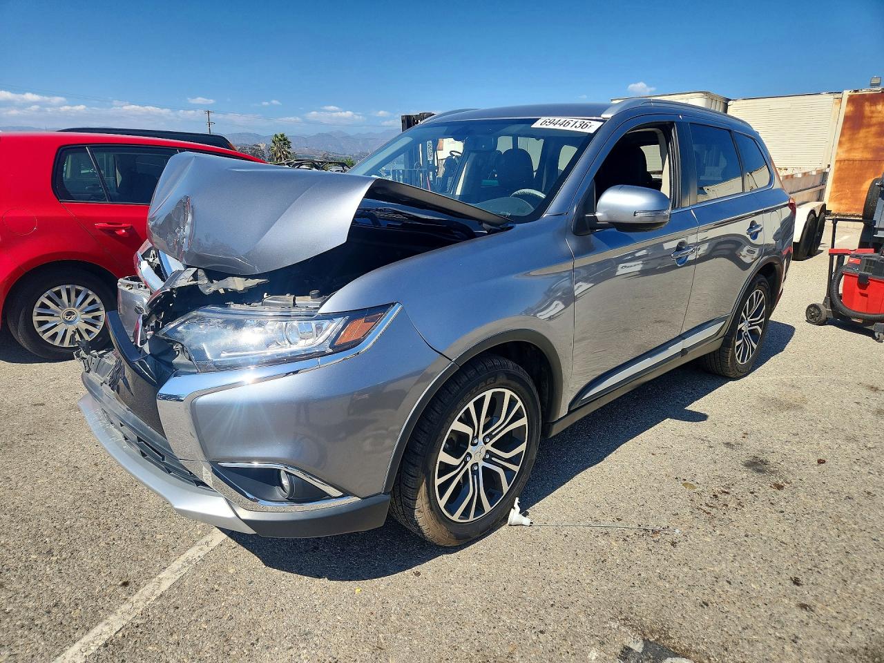 2018 MITSUBISHI OUTLANDER SE | JA4AD3A32JZ014962 | UPCARS