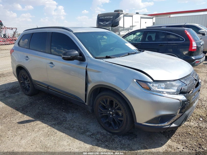 2018 MITSUBISHI OUTLANDER LE | JA4AD3A37JZ060156 | UPCARS