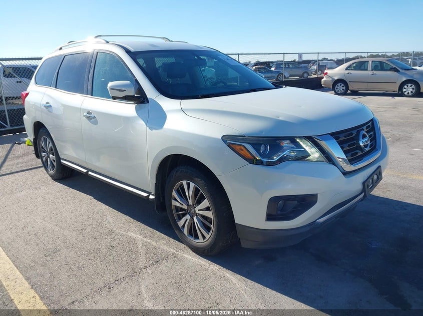 2017 NISSAN PATHFINDER SL | 5N1DR2MNXHC650663 | UPCARS