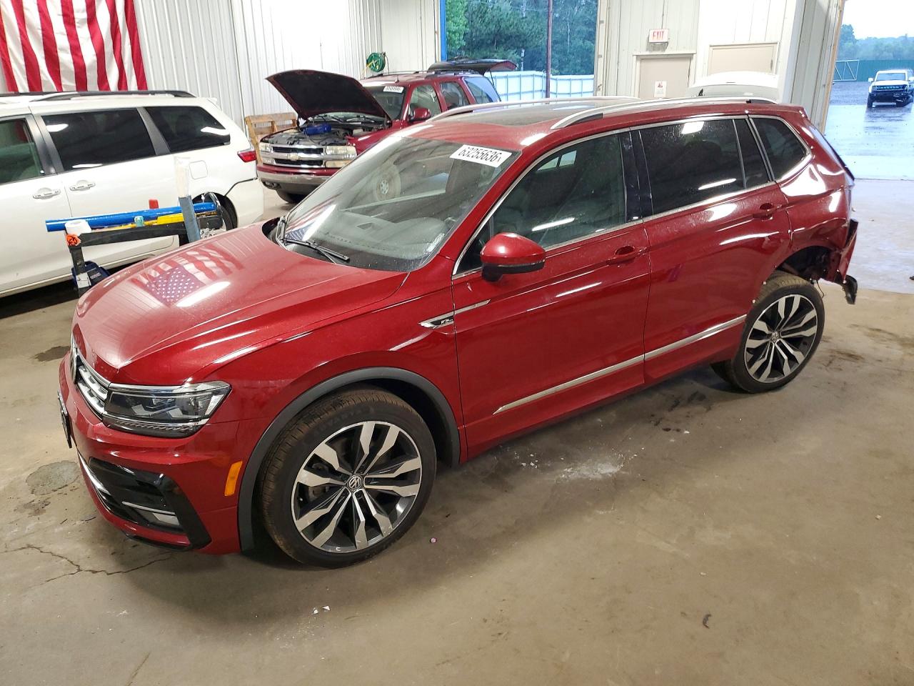 2018 VOLKSWAGEN TIGUAN SEL PREMIUM | 3VV4B7AX6JM198020 | UPCARS