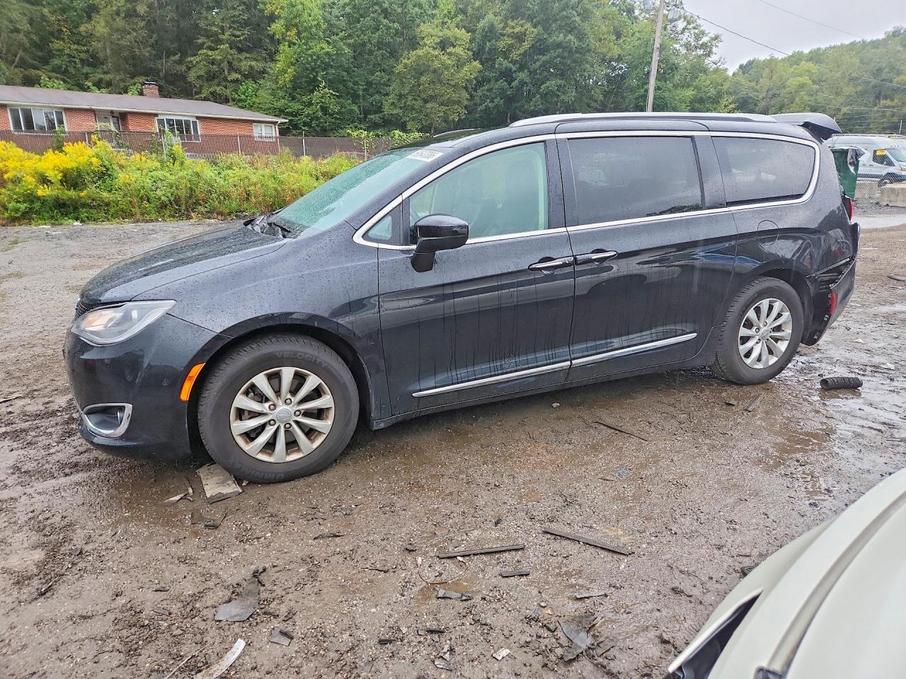 2018 CHRYSLER PACIFICA TOURING L | 2C4RC1BG8JR292227 | UPCARS