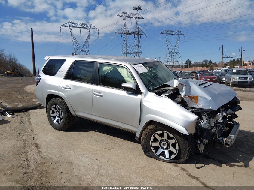 2019 TOYOTA 4RUNNER TRD OFF ROAD | JTEBU5JR0K5724683 | UPCARS
