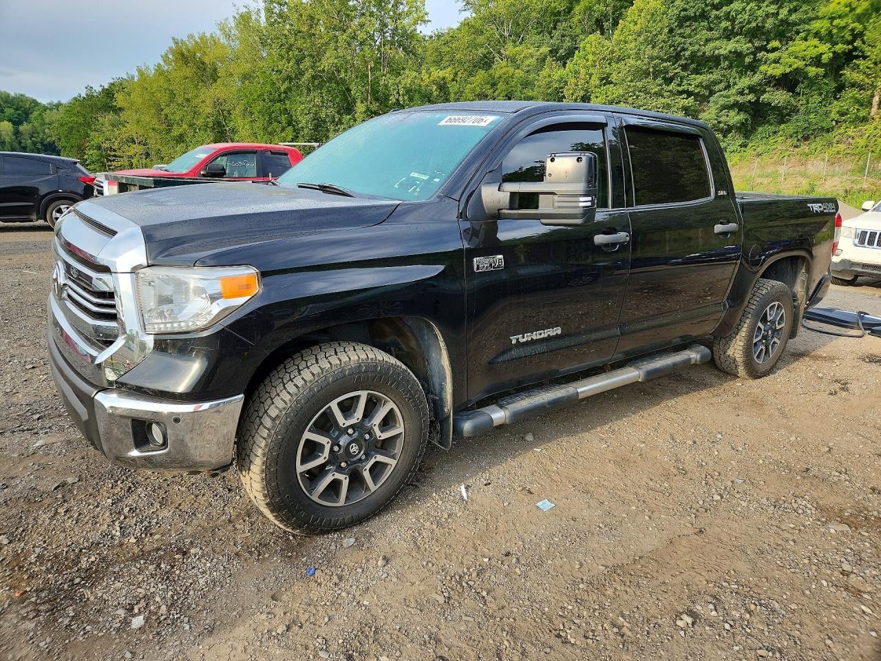 2016 TOYOTA TUNDRA SR5 | 5TFDY5F11GX570999 | UPCARS