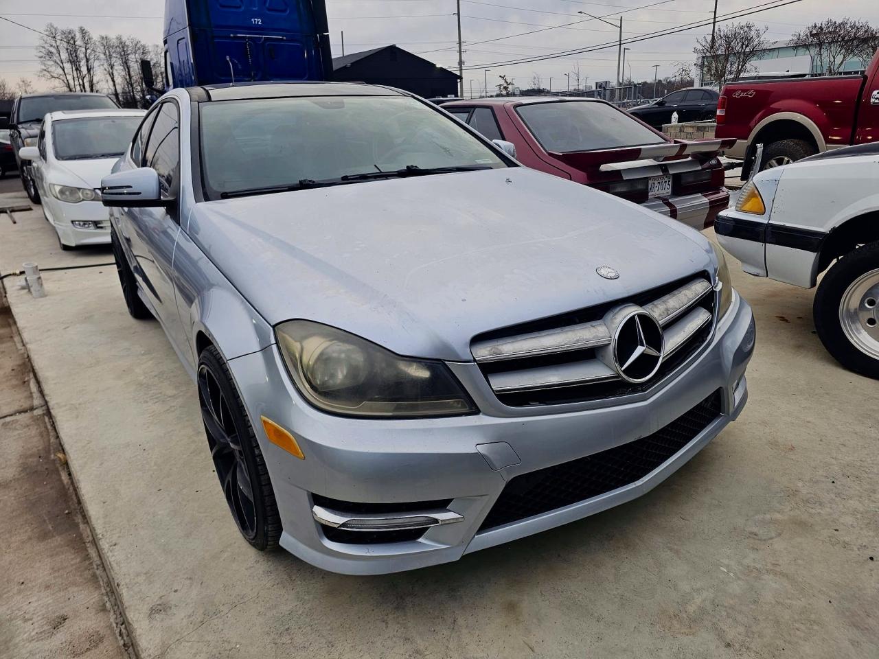 2013 MERCEDES-BENZ C-CLASS 250 | WDDGJ4HB0DF995087 | UPCARS