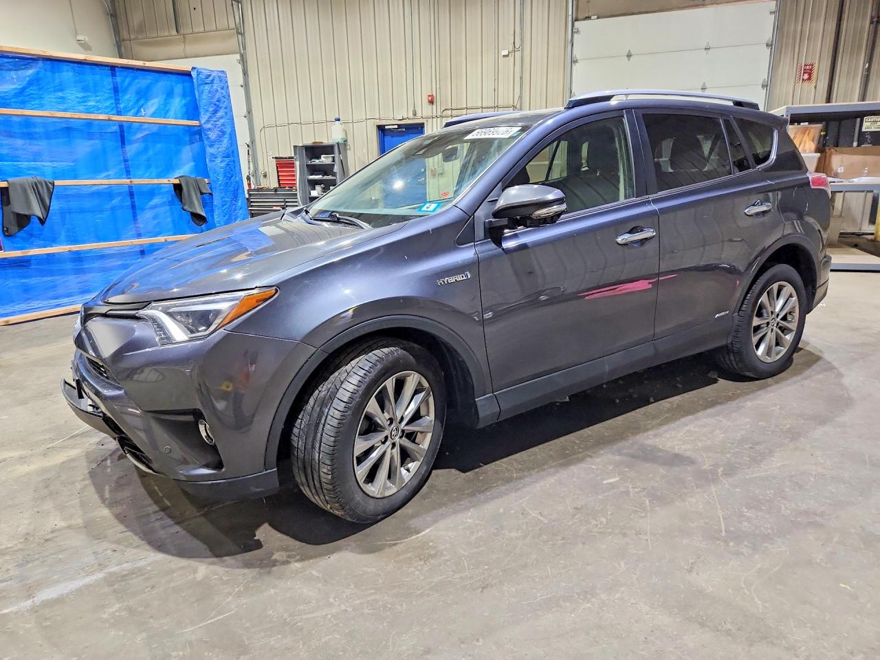 2018 TOYOTA RAV4 LIMITED | JTMDJREV3JD193410 | UPCARS