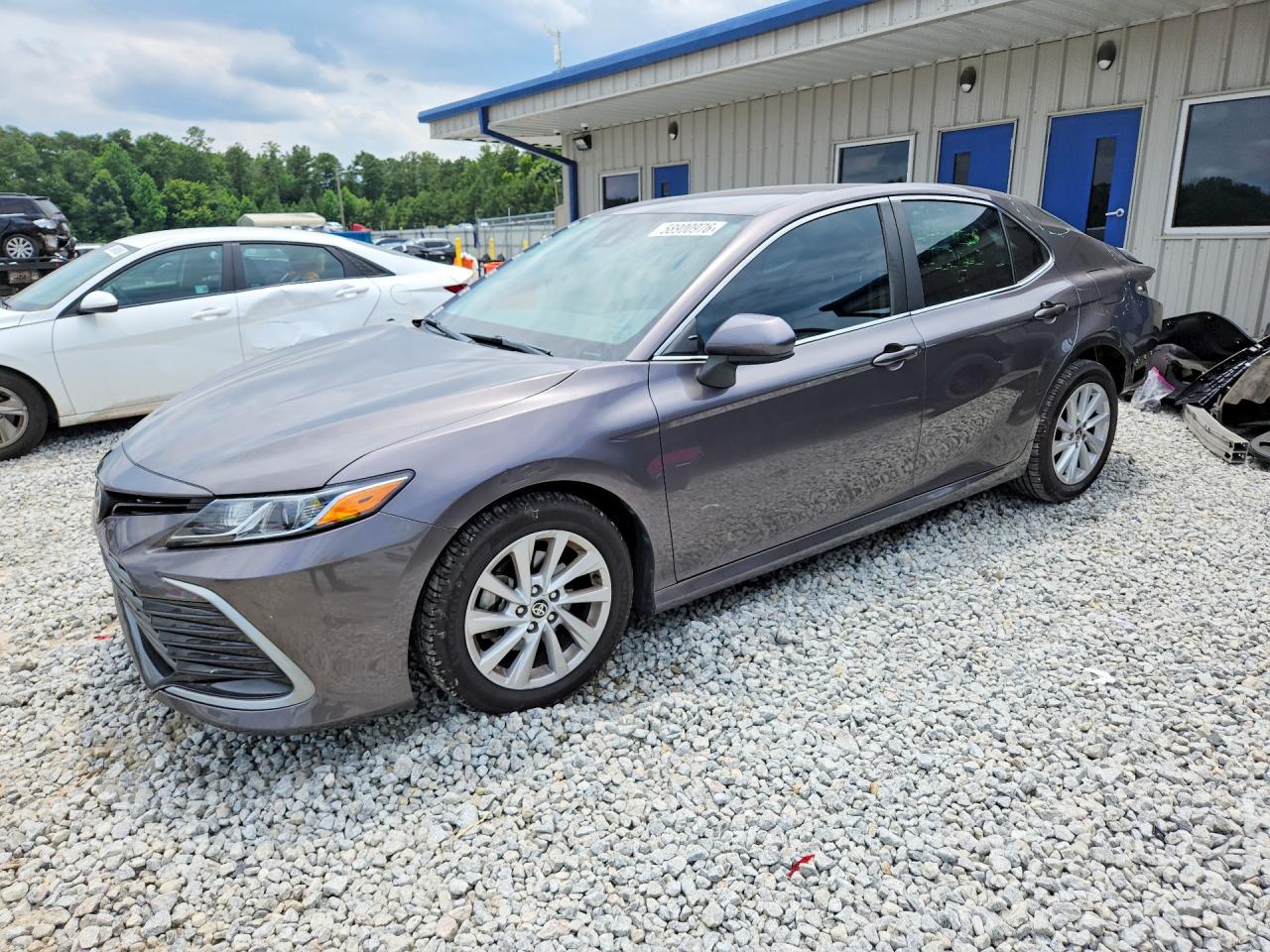 2021 TOYOTA CAMRY LE | 4T1C11AK8MU588305 | UPCARS