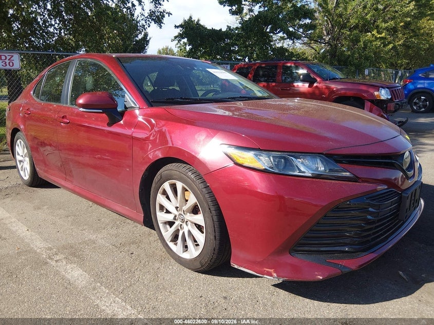 2018 TOYOTA CAMRY LE | 4T1B11HK7JU612235 | UPCARS