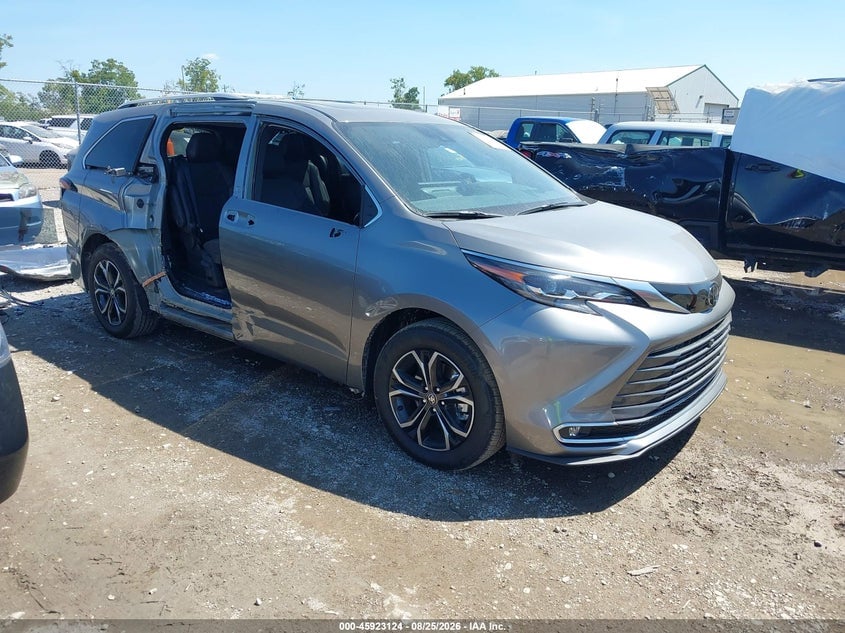 2026 TOYOTA SIENNA PLATINUM | 5TDESKFC5TS266967 | UPCARS