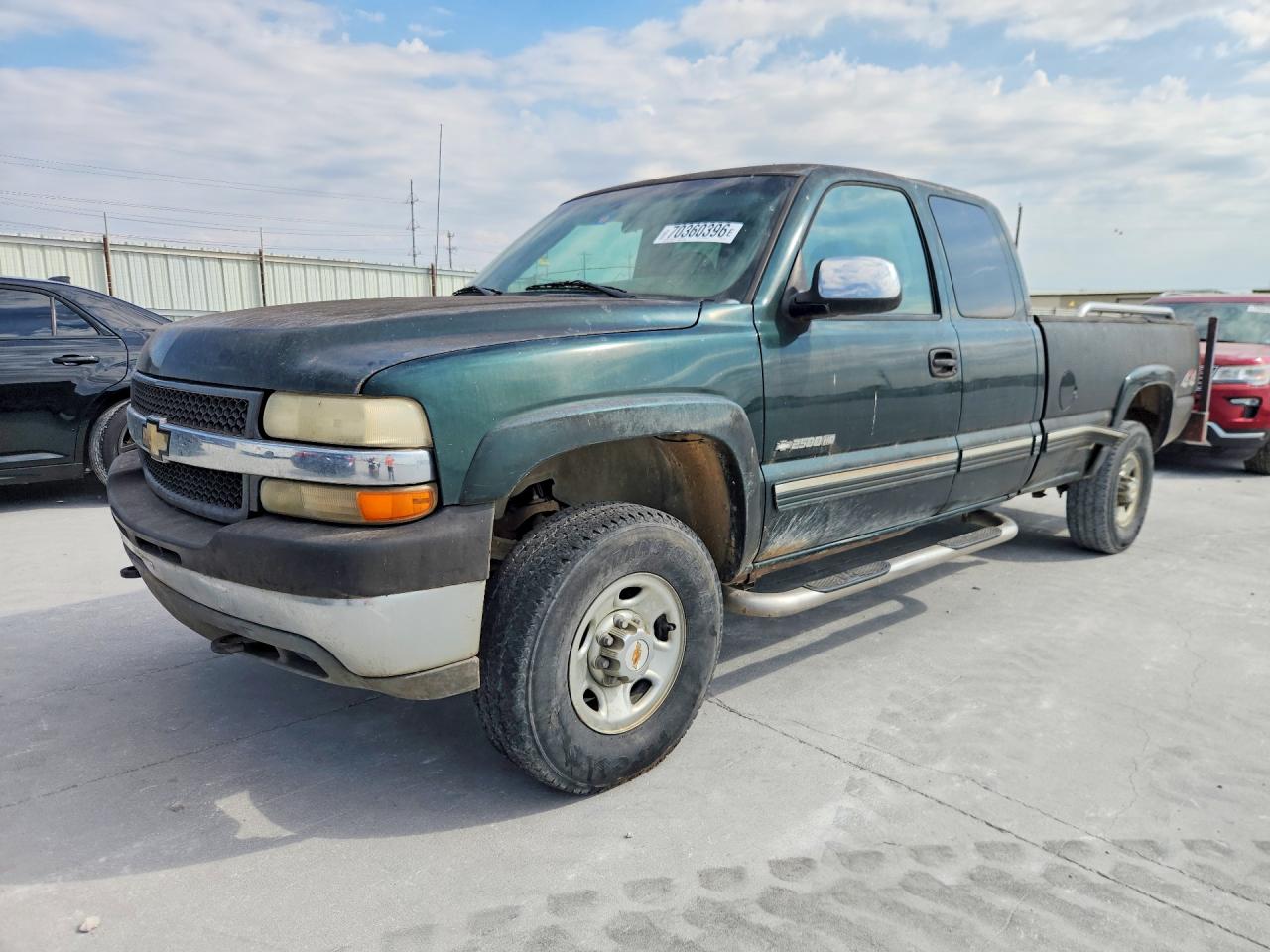 2001 CHEVROLET SILVERADO K2500 HEAVY DUTY | 1GCHK29U71E215037 | UPCARS