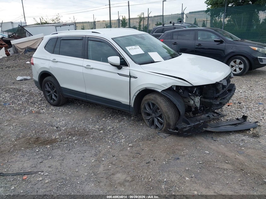 2023 VOLKSWAGEN TIGUAN 2.0T SE | 3VV2B7AX8PM090806 | UPCARS