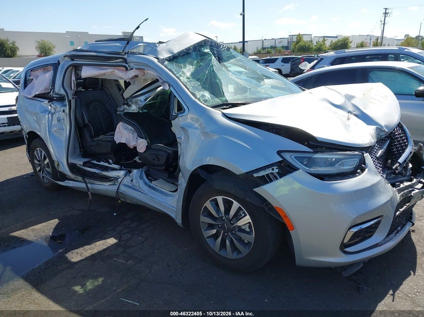 2023 CHRYSLER PACIFICA HYBRID LIMITED | 2C4RC1S75PR627095 | UPCARS