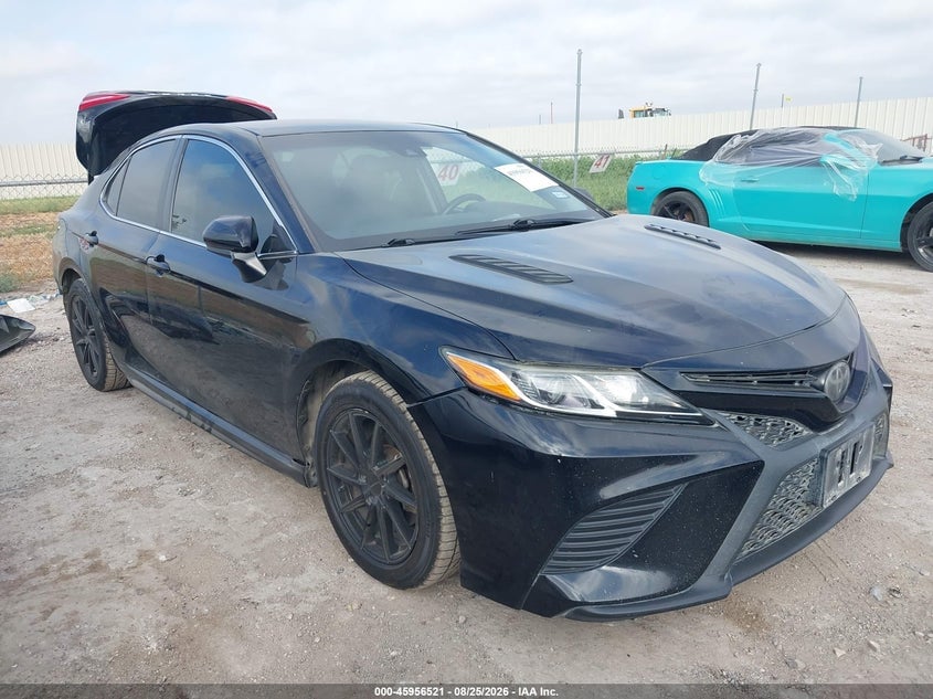 2018 TOYOTA CAMRY SE | 4T1B11HK0JU143229 | UPCARS