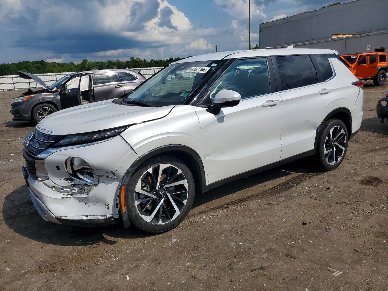2024 MITSUBISHI OUTLANDER SE | JA4J4VA8XRZ081411 | UPCARS