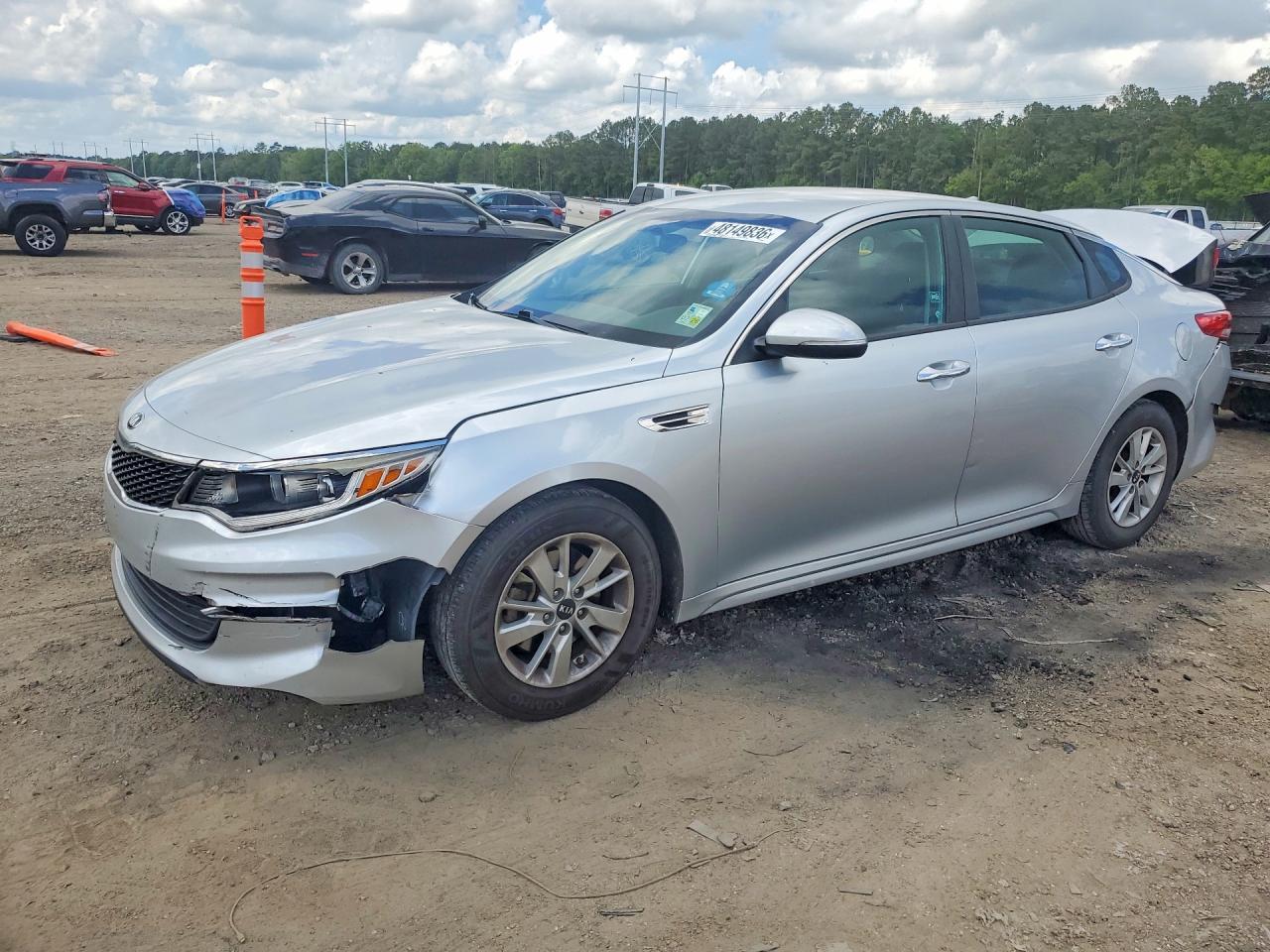 2018 KIA OPTIMA LX | 5XXGT4L36JG229009 | UPCARS