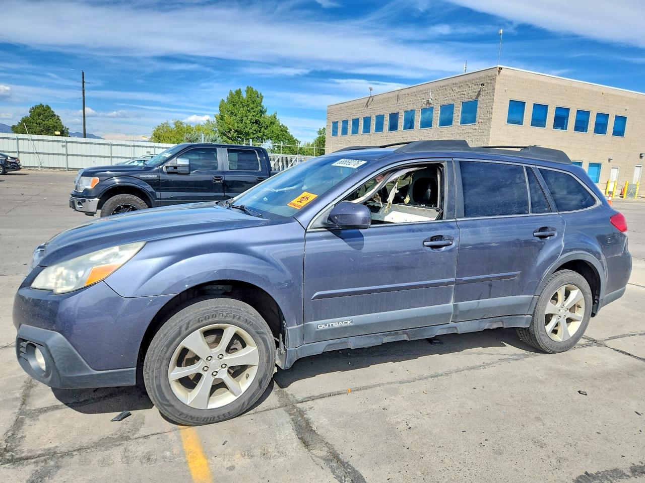 2014 SUBARU OUTBACK 2.5I LIMITED | 4S4BRCLC7E3270592 | UPCARS