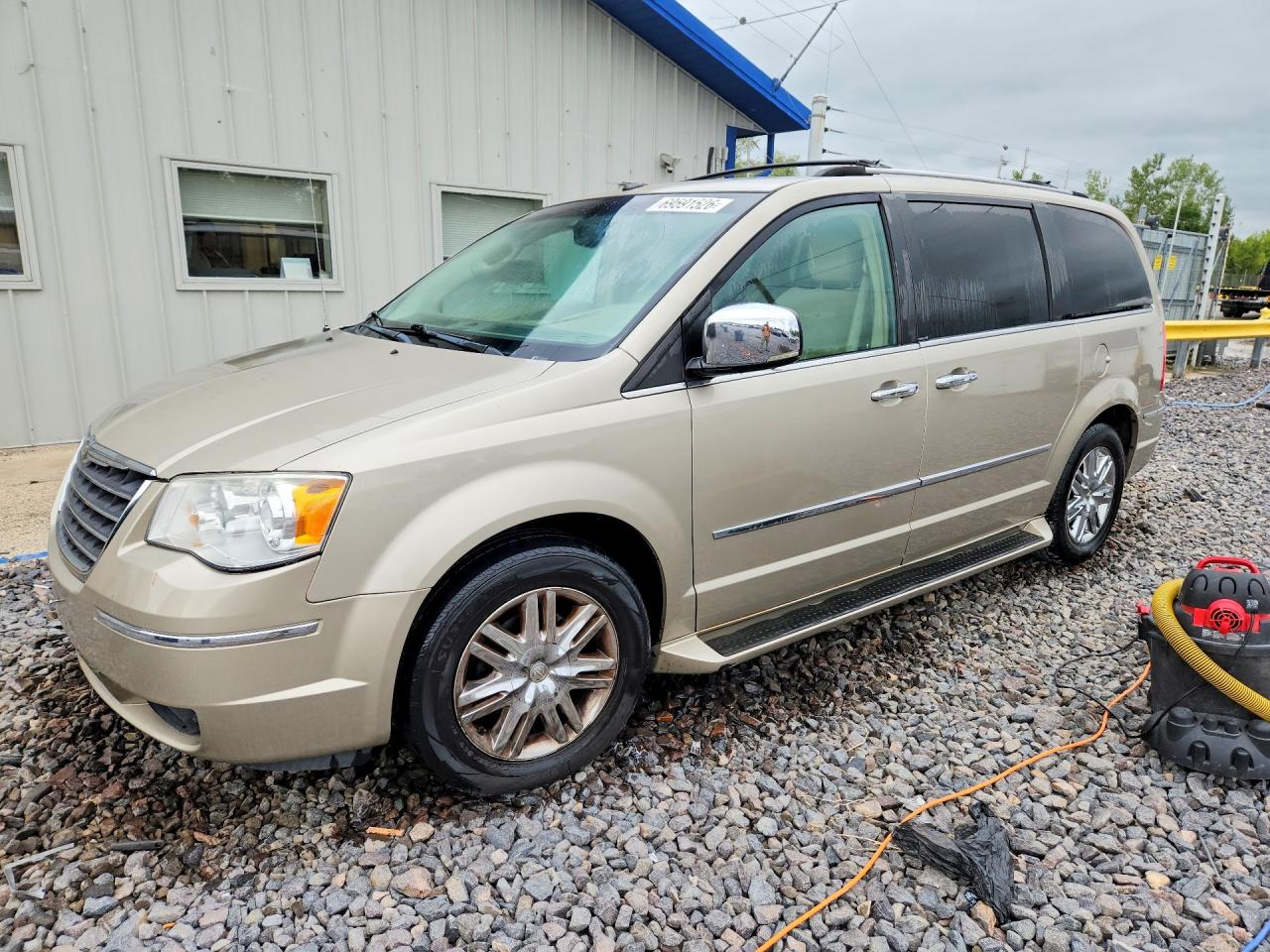 2008 CHRYSLER MINIVAN LIMITED | 2A8HR64X18R713082 | UPCARS