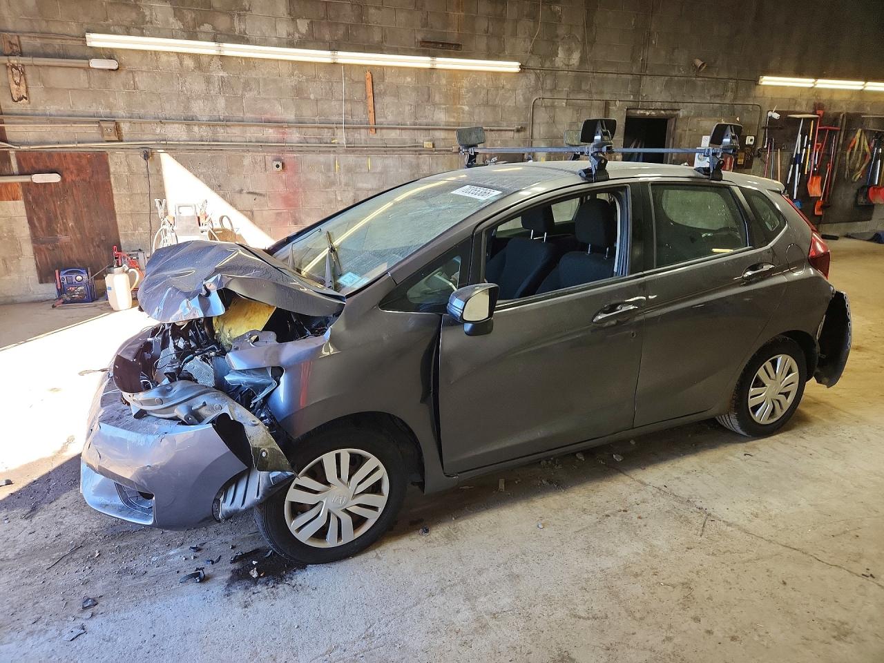 2015 HONDA FIT LX | 3HGGK5G54FM767381 | UPCARS