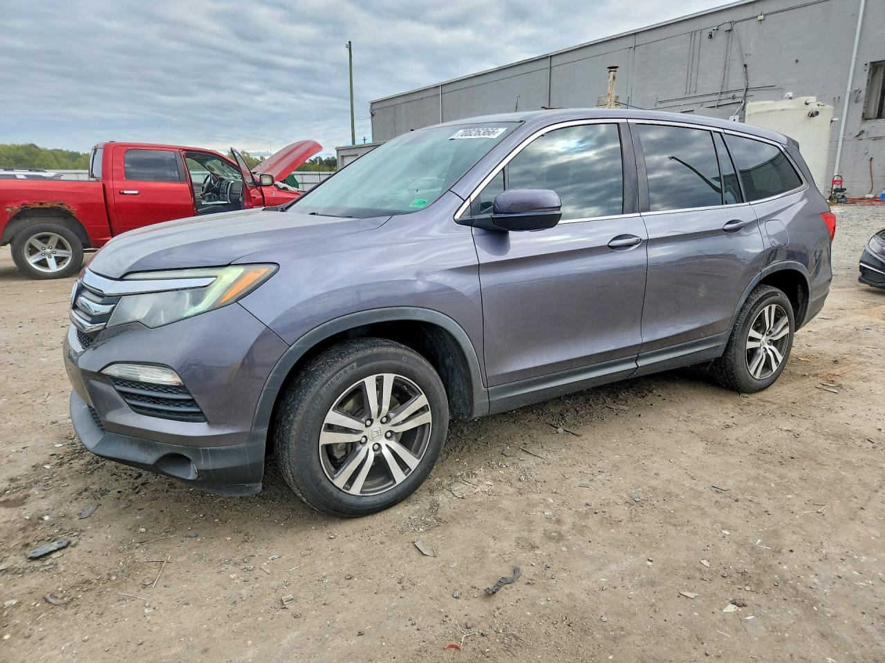 2018 HONDA PILOT | 5FNYF6H55JB011647 | UPCARS