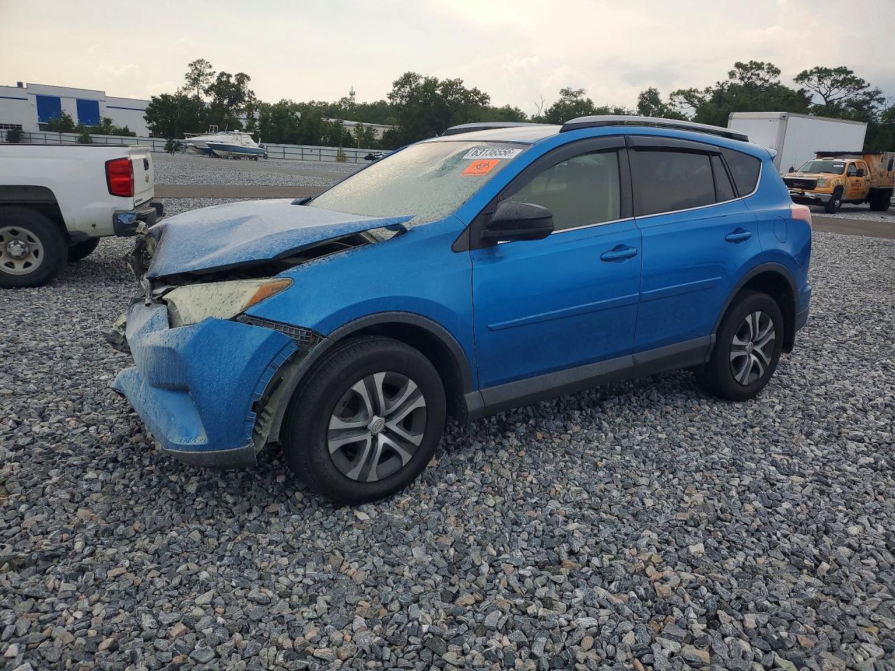 2017 TOYOTA RAV4 LE | JTMBFREV5HJ148960 | UPCARS