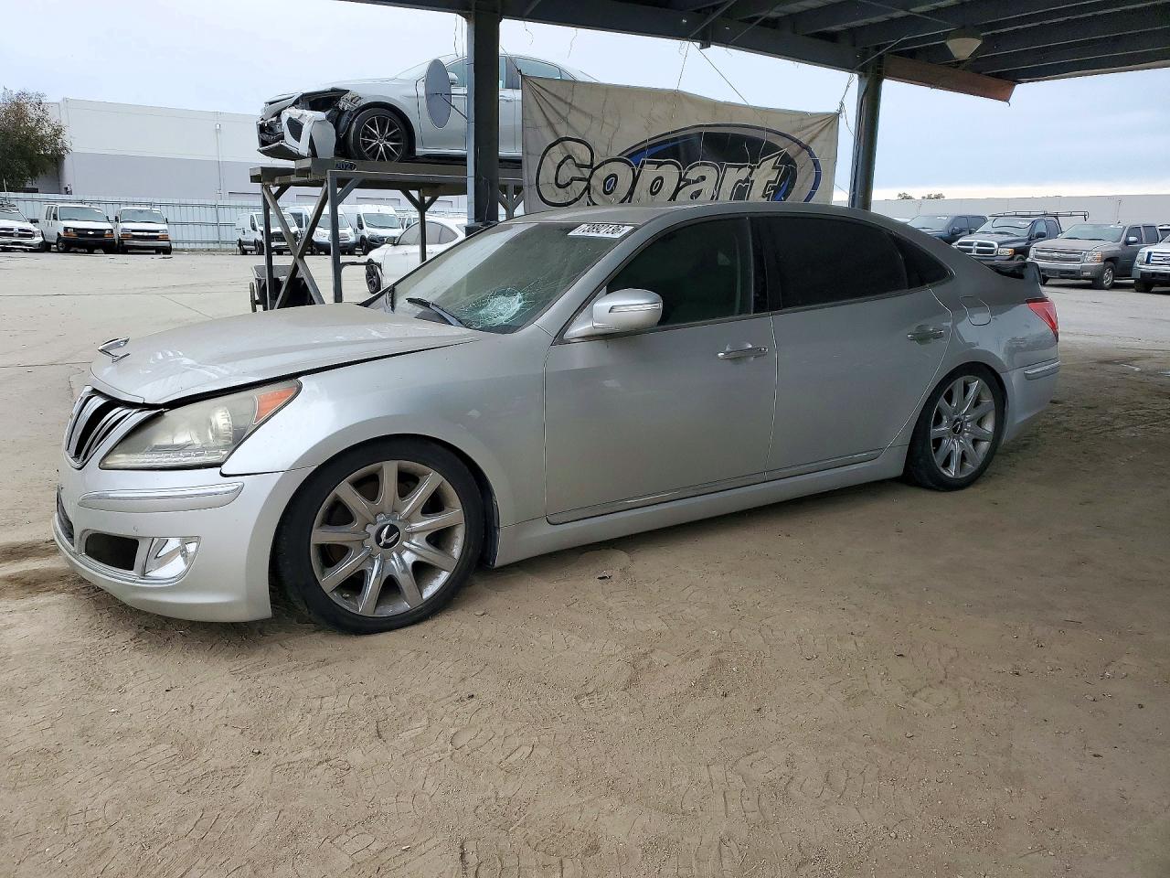 2011 HYUNDAI EQUU SIGNATURE | KMHGH4JF3BU029503 | UPCARS