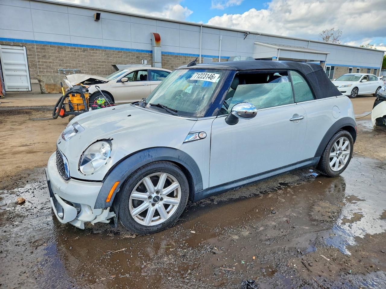 2011 MINI COOPER S | WMWZP3C55BT249310 | UPCARS