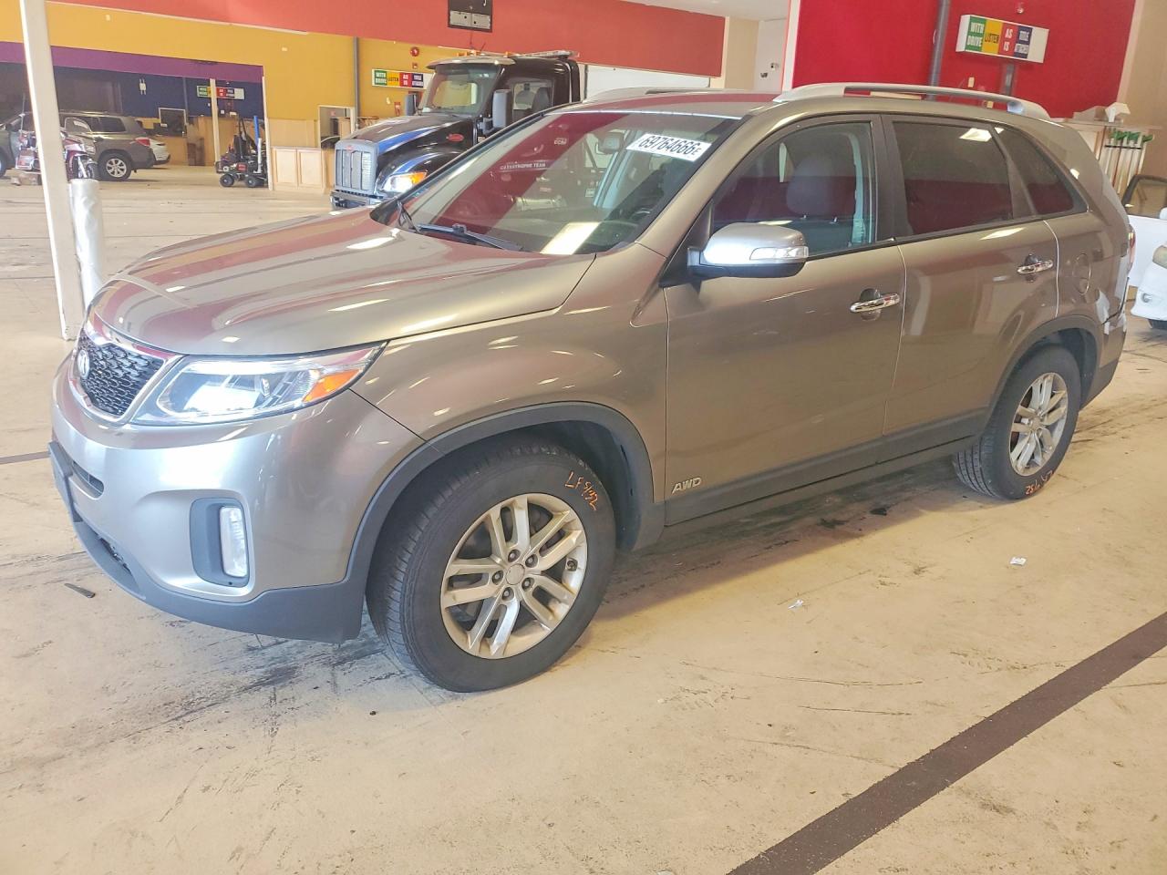 2014 KIA SORENTO LX | 5XYKTCA65EG434680 | UPCARS