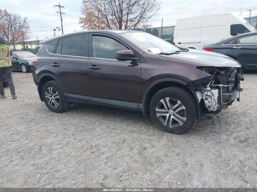 2018 TOYOTA RAV4 LE | 2T3BFREV1JW791636 | UPCARS