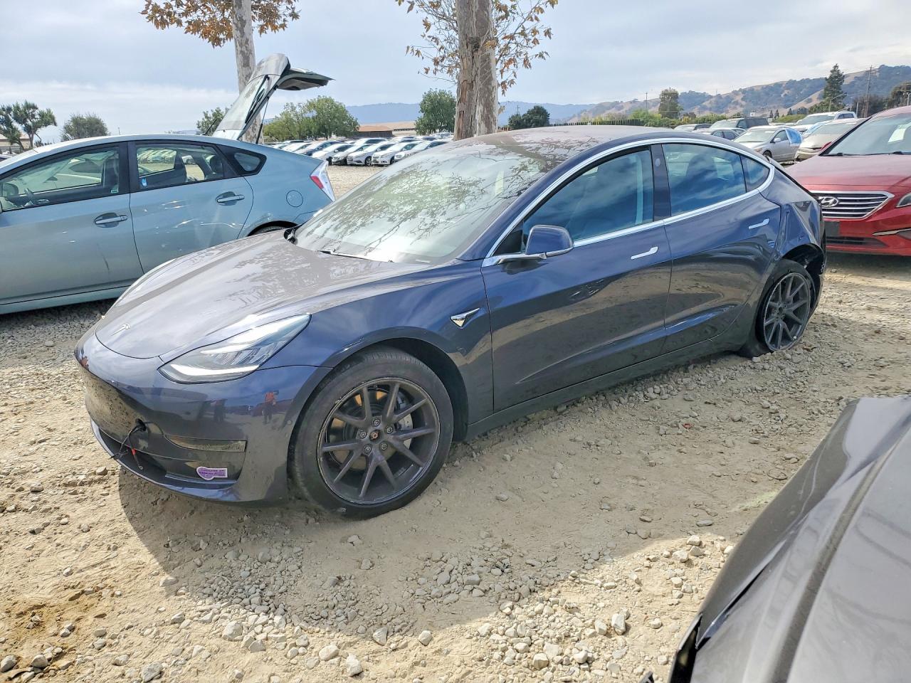 2018 TESLA MODEL 3 | 5YJ3E1EB5JF093194 | UPCARS