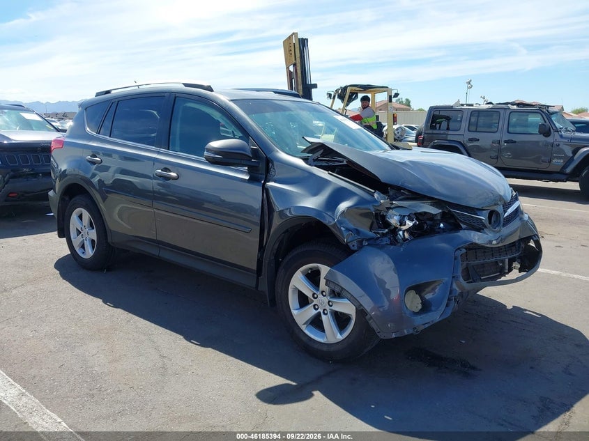 2014 TOYOTA RAV4 XLE | JTMRFREVXED065307 | UPCARS