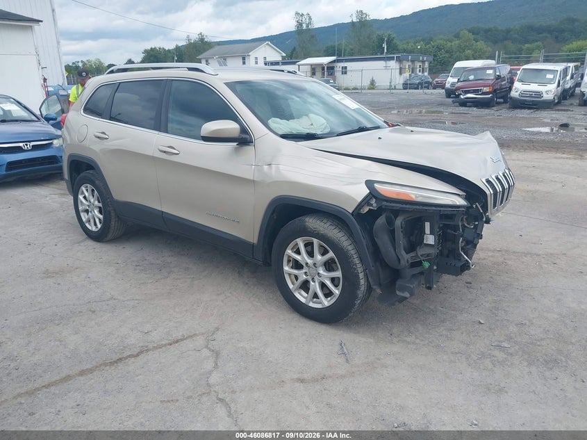 2015 JEEP CHEROKEE LATITUDE | 1C4PJMCS0FW529437 | UPCARS