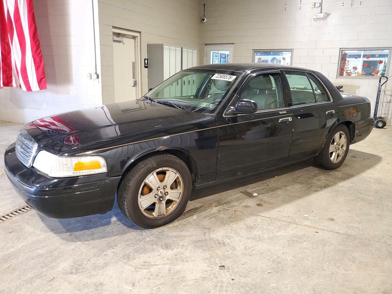 2011 FORD CROWN VIC LX | 2FABP7EV7BX148691 | UPCARS
