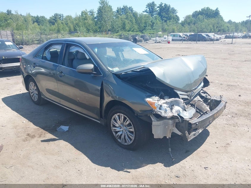 2014 TOYOTA CAMRY LE | 4T4BF1FK8ER377912 | UPCARS