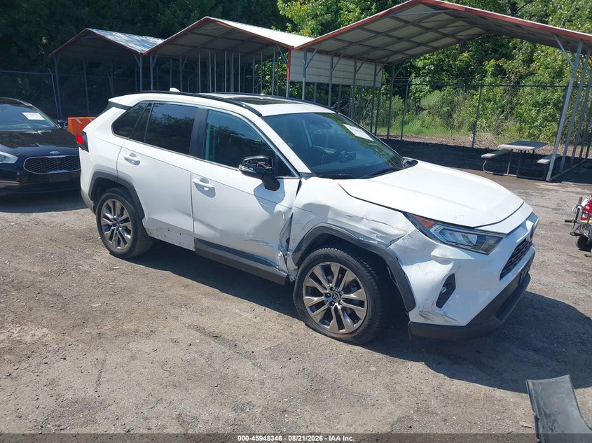 2020 TOYOTA RAV4 XLE PREMIUM | 2T3A1RFV3LW090155 | UPCARS