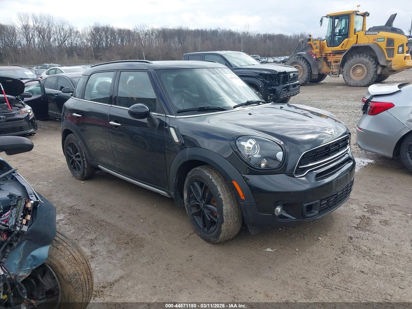2016 MINI COUNTRYMAN COOPER S | WMWZC5C51GWU21734 | UPCARS
