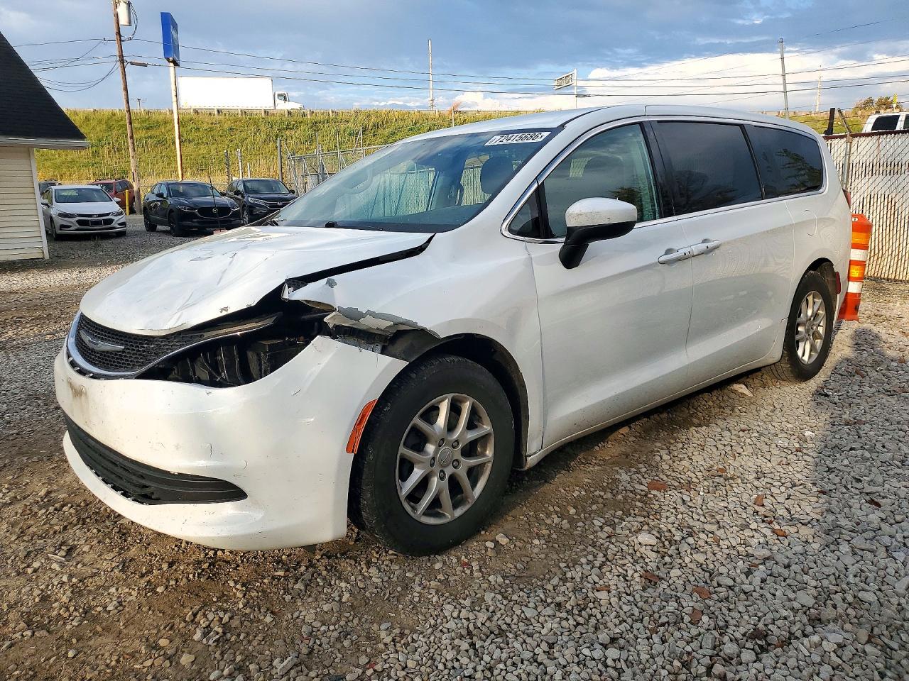 2017 CHRYSLER PACIFICA TOURING | 2C4RC1DG8HR565562 | UPCARS