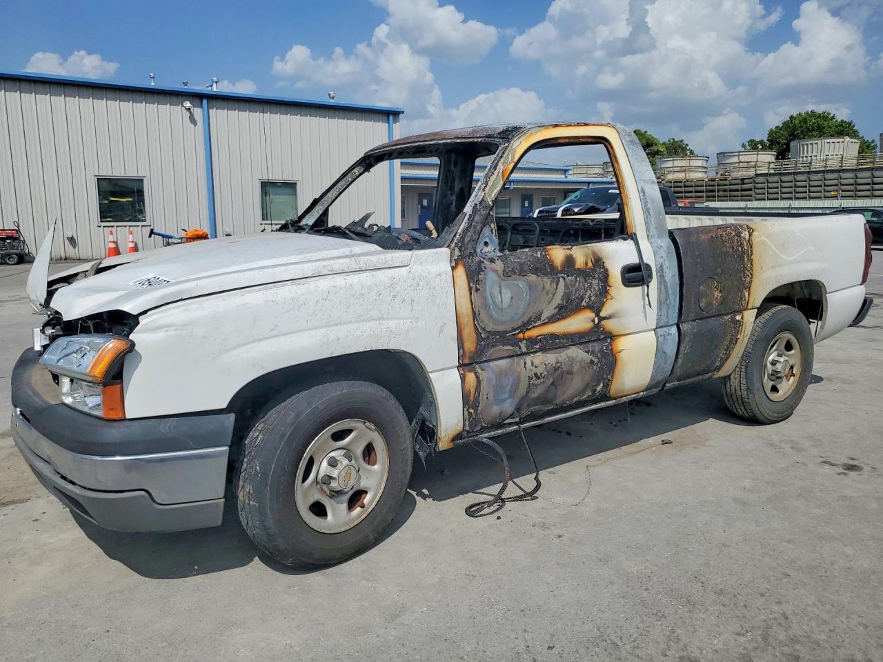 2004 CHEVROLET SILVERADO C1500 | 1GCEC14X44Z333412 | UPCARS