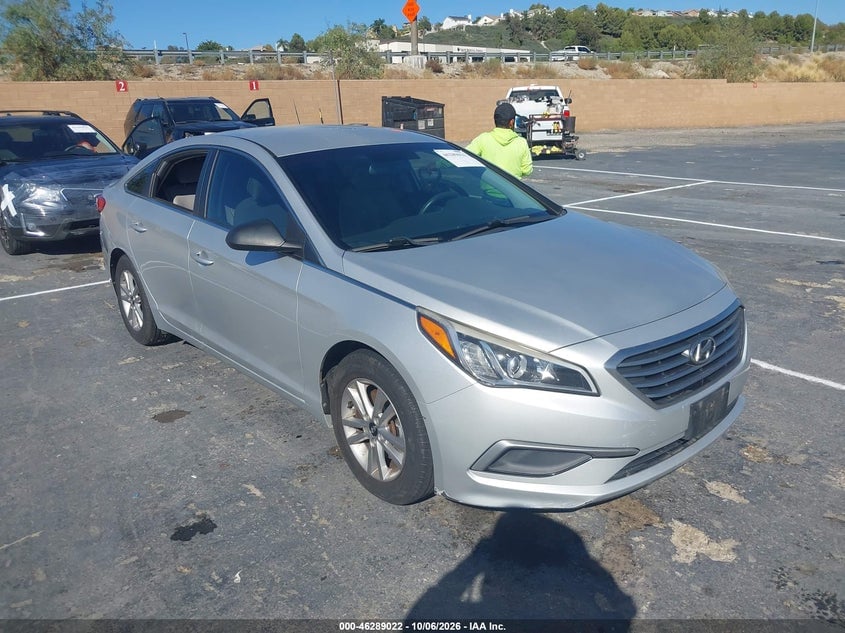 2016 HYUNDAI SONATA SE | 5NPE24AF3GH408046 | UPCARS