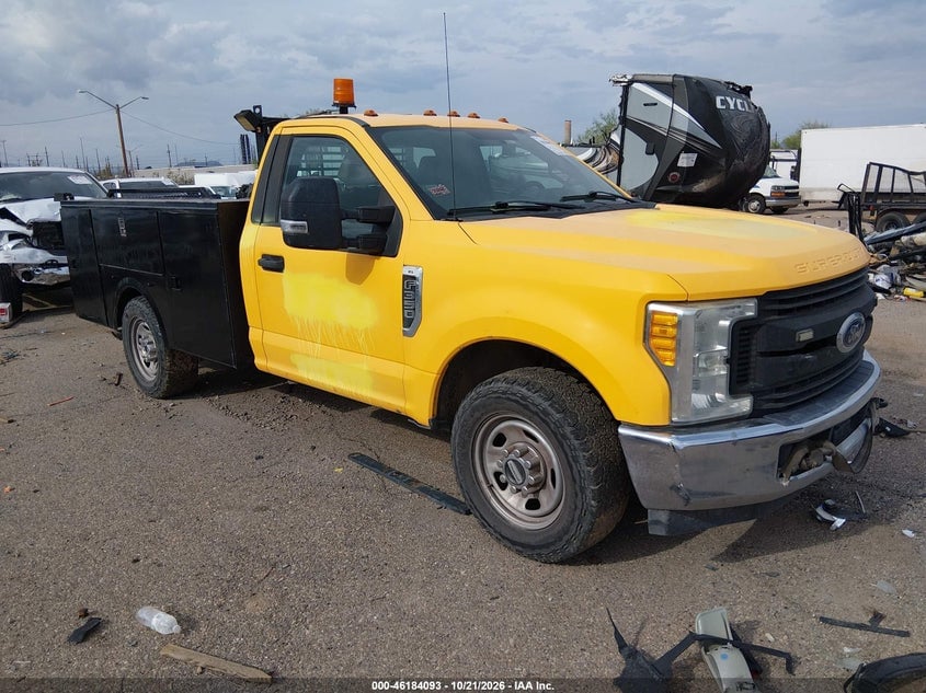 2017 FORD F-350 CHASSIS XL | 1FDRF3E60HEC47646 | UPCARS