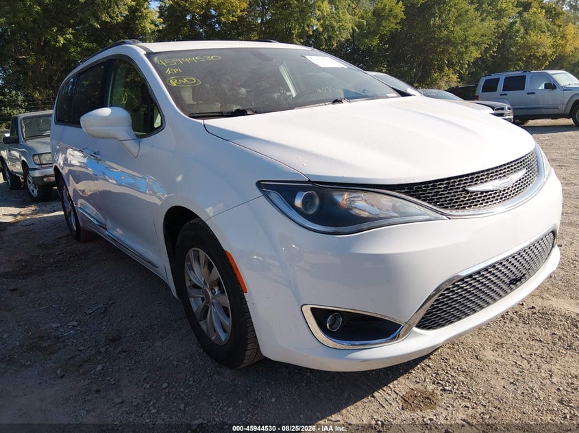 2019 CHRYSLER PACIFICA TOURING L | 2C4RC1BG7KR593024 | UPCARS