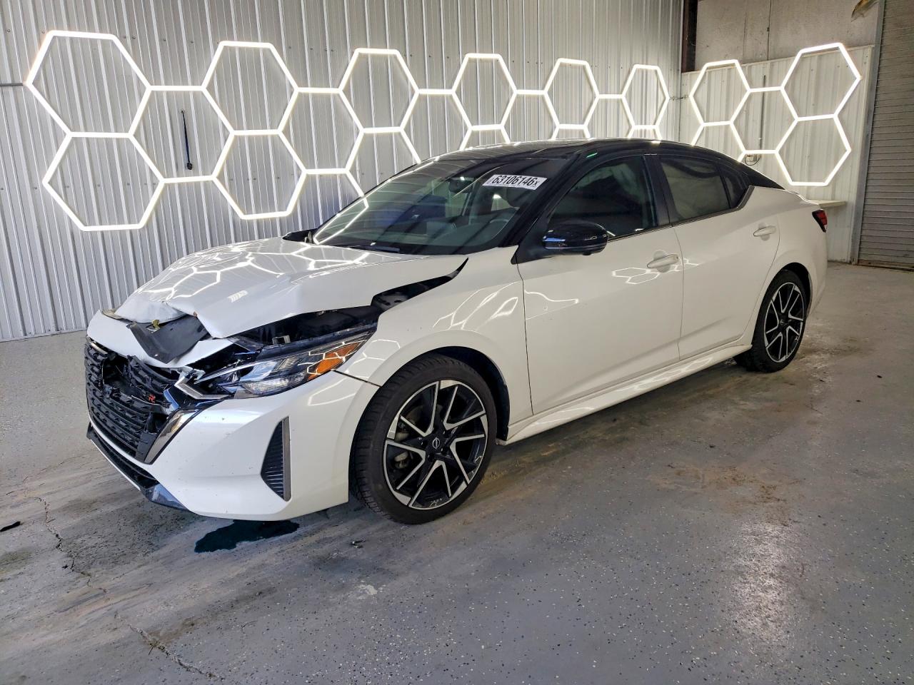 2024 NISSAN SENTRA SR | 3N1AB8DVXRY300895 | UPCARS