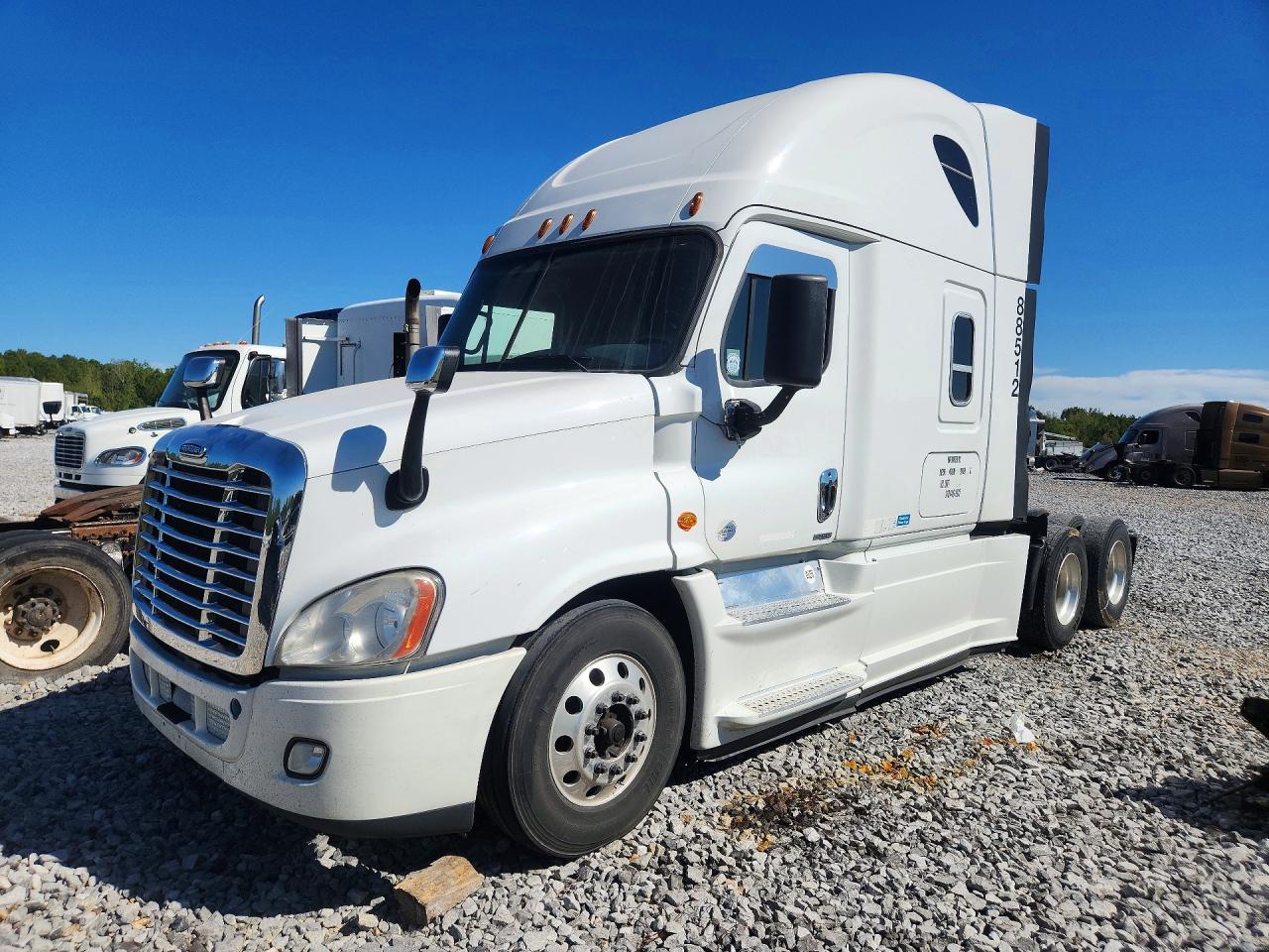 2015 FREIGHTLINER ALL OTHER | 3AKJGLD53FSGD8463 | UPCARS