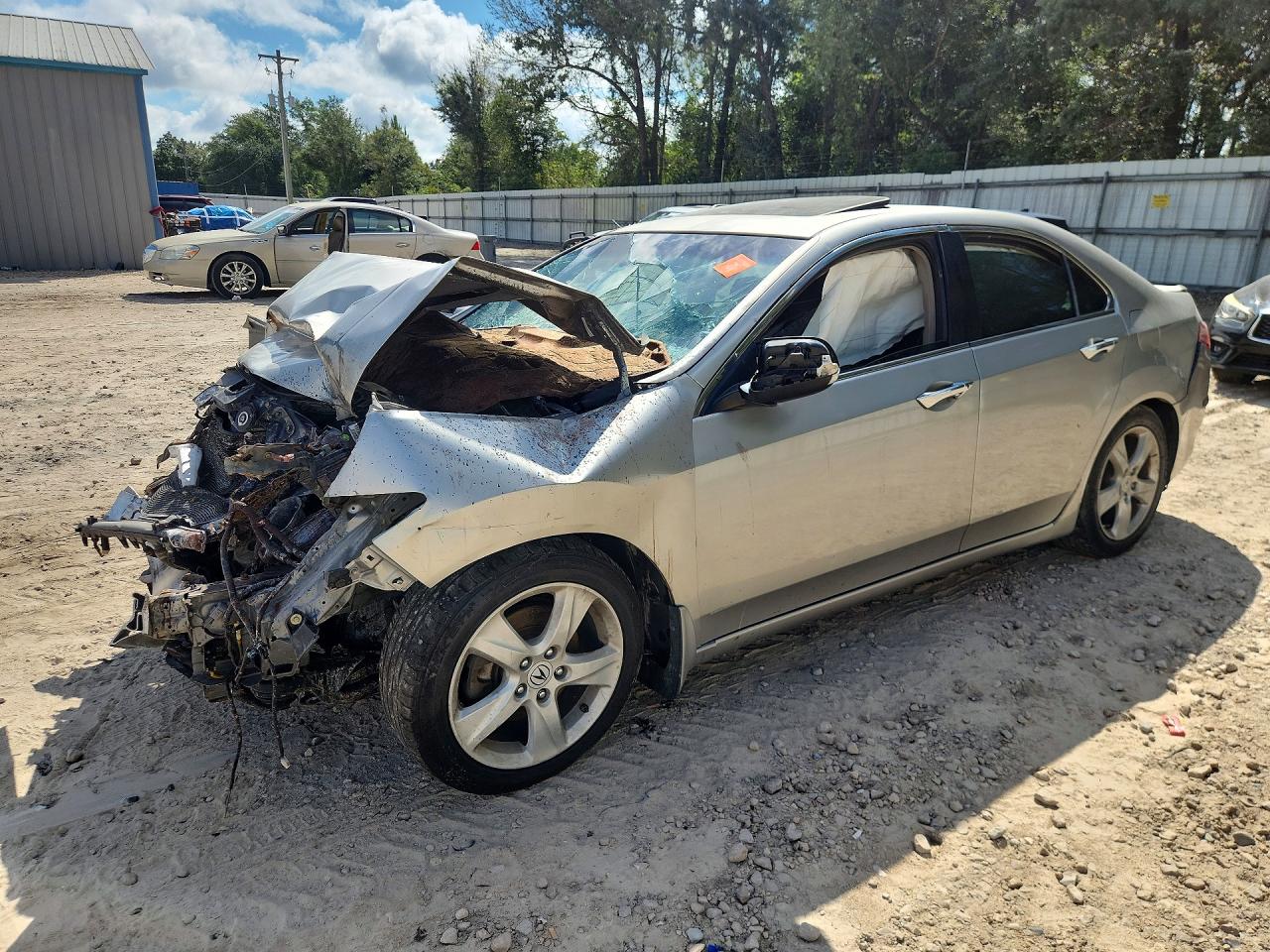 2010 ACURA TSX | JH4CU2F61AC015131 | UPCARS