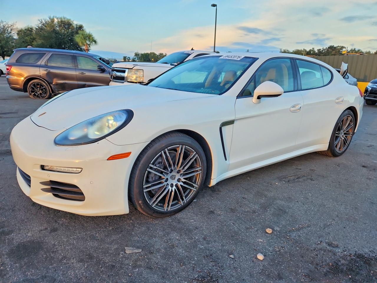 2015 PORSCHE PANAMERA 2 | WP0AA2A75FL004562 | UPCARS