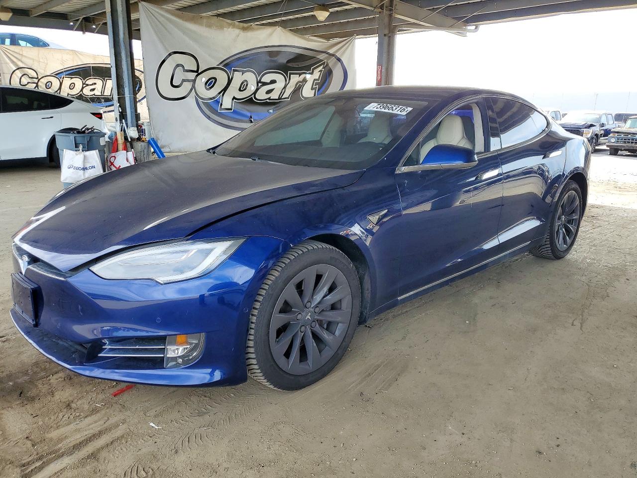 2018 TESLA MODEL S | 5YJSA1E28JF282820 | UPCARS