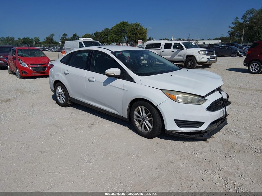 2016 FORD FOCU SE | 1FADP3F24GL330813 | UPCARS