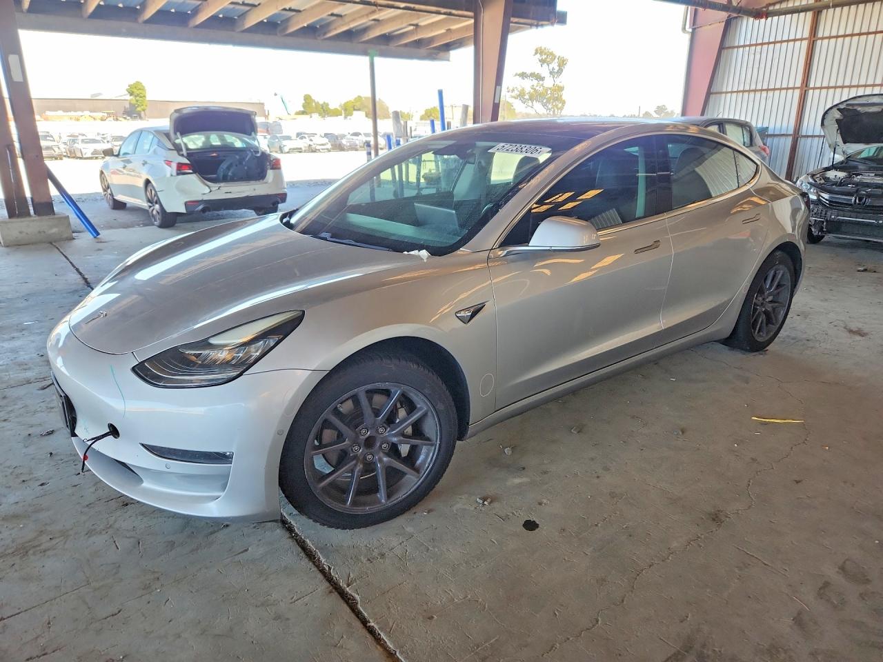 2018 TESLA MODEL 3 | 5YJ3E1EA1JF043979 | UPCARS