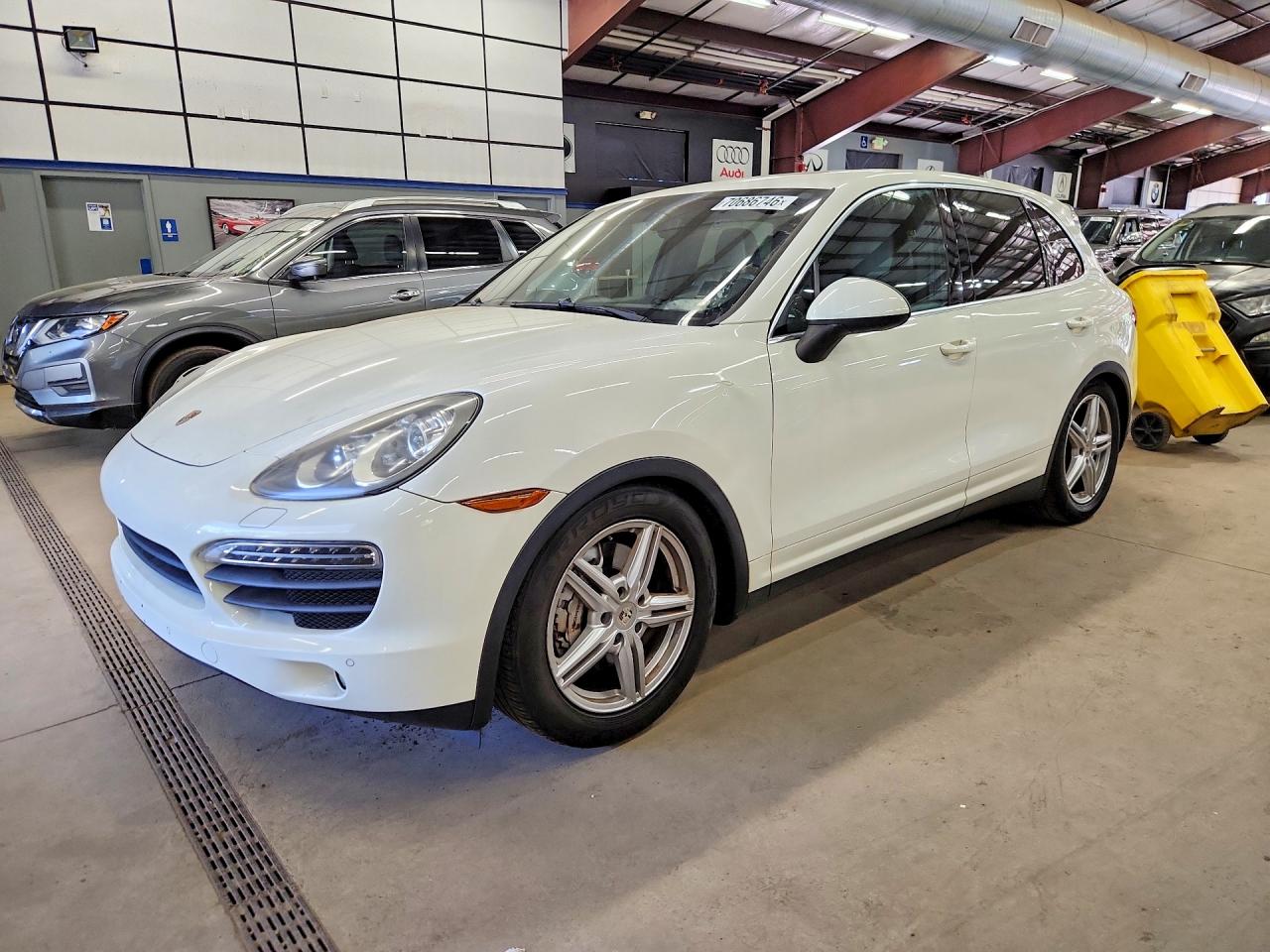 2012 PORSCHE CAYENNE S | WP1AB2A23CLA44859 | UPCARS