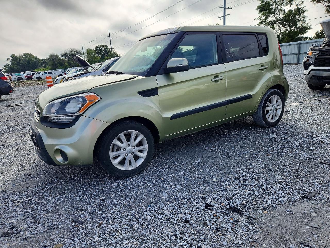 2013 KIA SOUL + | KNDJT2A62D7598437 | UPCARS